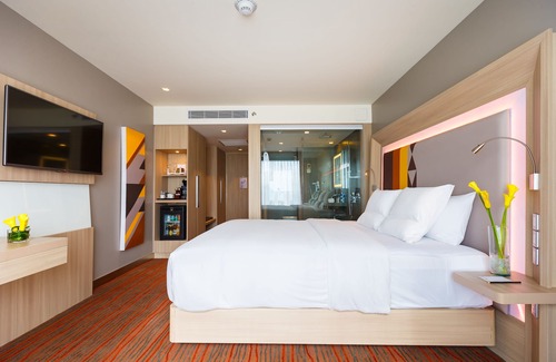 Socorro Hotel | Novotel Manila Araneta City Hotel