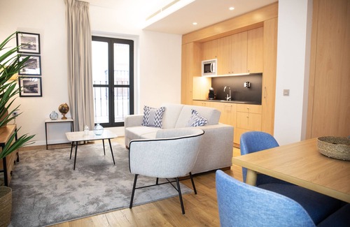 Centro histórico Hotel | nQn Aparts & Suites Sevilla