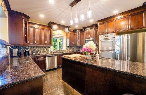 Tuwanek Casa | Sunshine Coast Waterfront Vacation Rental: lugar perfecto para reuniones familiares