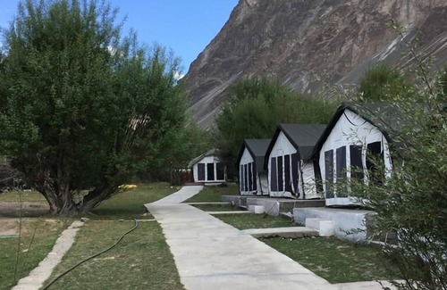 Hunder Alquiler De RV | Nubra Summer Camp