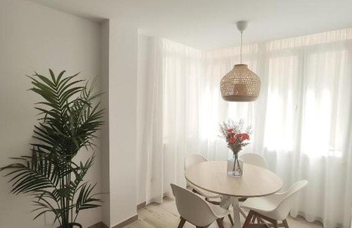 La Malagueta Apartamento | Nuevo Apartamento en Málaga Centro