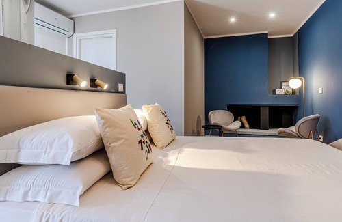 Latina Casa | Numberz Rooms And Apartments