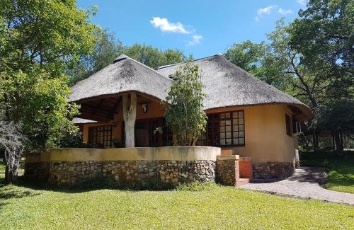Maruleng Cabina | Nyati Safari Lodge