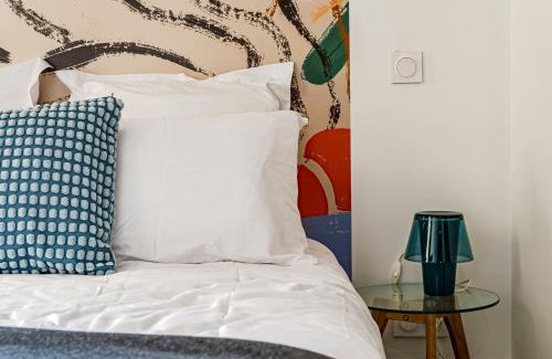 Charlieu Cama Y Desayuno | O'fil de soie Hôtel Balnéo Gite B&B Séminaires