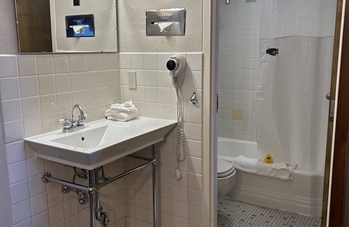 Great Falls Hotel | O'Haire Inn