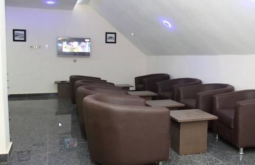 Abuja Casa | O-jays Guest House