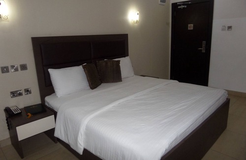 Abuja Casa | O-jays Guest House
