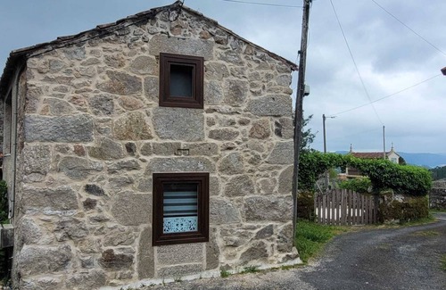 Brion Cabaña | O Lar de Cabanas - casa rural cerca de Santiago y playas