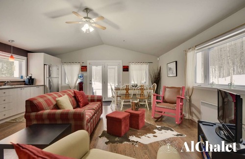 Saint-Raymond Chalet De Esquí | Ô Petit Chalet | Peaceful retreat in nature