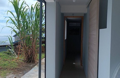 Capesterre-Belle-Eau Casa | O'Romarin on the road to the Carbet Falls, close to seas and rivers