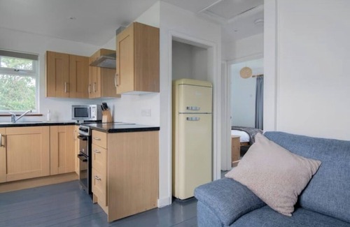 Cranbrook Cabina | Oak Cabin Overlooking Bedgebury Forest