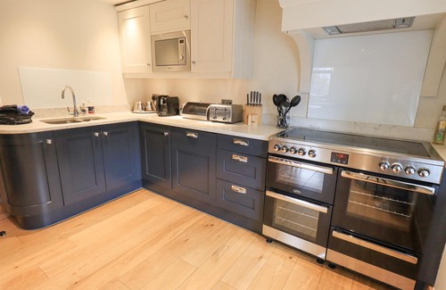 Penny Bridge Cabaña | Oak Cottage, BACKBARROW