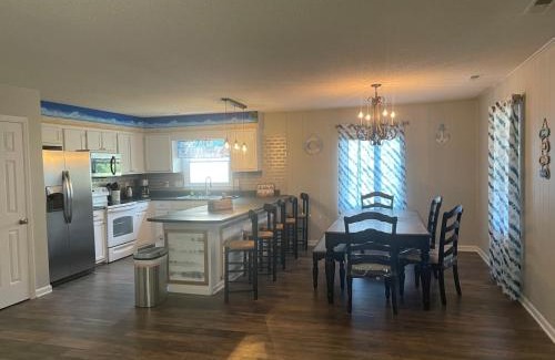 Tranquil Harbour Casa | Oak Island 4BR Retreat