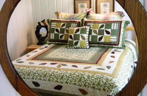 Whitehall Cabina | Oak Park Inn