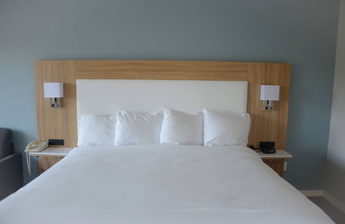 Plymouth Hotel | Oak Ridge Inn