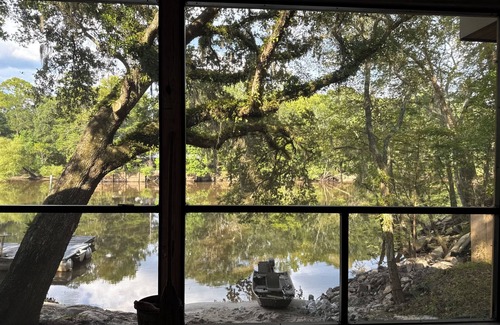 Eden Casa | Oak River Retreat