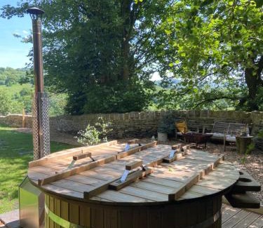 Honley Otro | Oak + Stars Hideaway