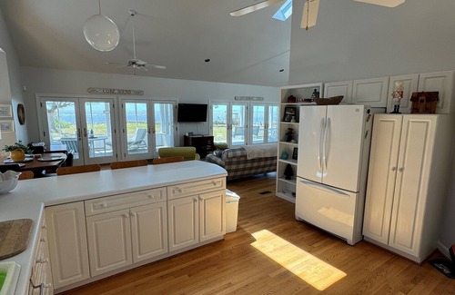 Carteret County Cabaña | Oak Winds Cottage
