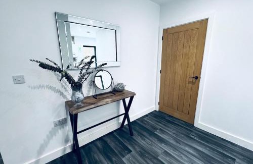 Frizington Casa | Oaktree Cottage - 3 Bedrooms - Sleeps 6