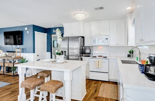 San Luis Casa | Oasis | Beachfront | Volleyball Court | Sleeps 12