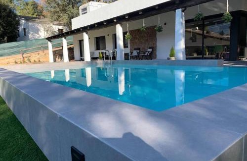 Seva Villa | Oasis en el Montseny con piscina, jardín y natura