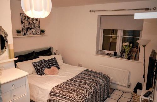 Spencers Wood Casa | Oasis Haven King room