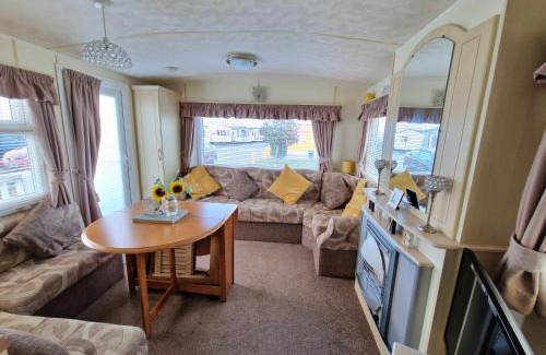 Chapel Saint Leonards Apartamento | Oasis S193 Caravan, Golden Palm Resort
