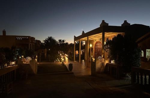 Tamegroute Hotel | Oasis Tilogui-Luxury Hotel Restaurant and Desert Excursions In Zagora