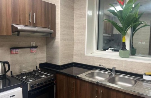 Free Zone Apartamento | Oasis tower family apartment 2302