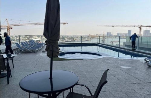 Free Zone Apartamento | Oasis tower family apartment 2302