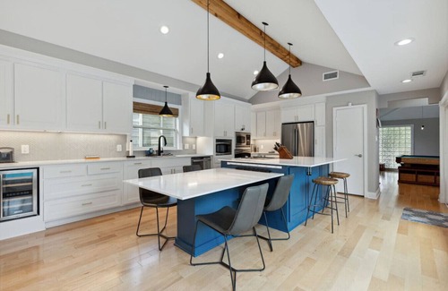 Lake Highlands Casa | Oasis With Pool + Grill + Patio