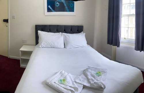 Warwick Hotel | OYO Oban Victoria Hotel