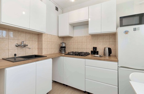 Przymorze Apartamento | Obrońców Wybrzeża 10C | Gdańsk | Bright Apartment | Desk