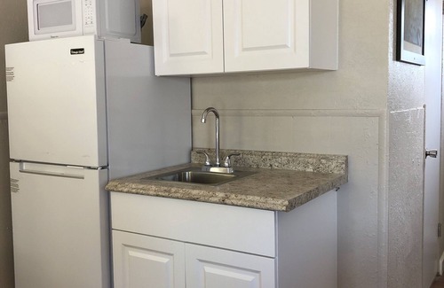 Ocala Hotel | Ocala Cove Motel