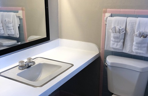 Ocala Hotel | Ocala Cove Motel