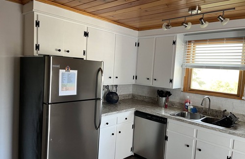 Ogunquit - Wells Casa | Ocean Avenue beach rental! Across the street from Moody Beach in Wells, Maine
