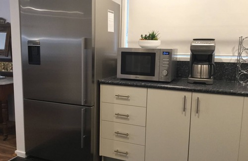 East Devonport Casa | Ocean Beach Villa