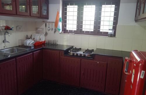 Kuzhuppilly Casa | Ocean blue home stay