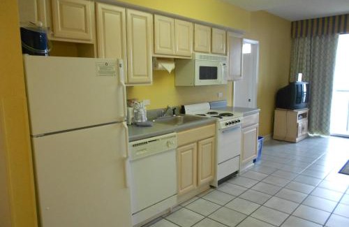 Cherry Grove Beach Hotel | Ocean Club Resort Myrtle Beach a Ramada by Wyndham