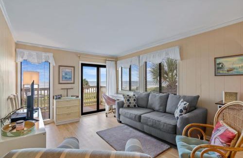 Myrtle Beach Casa | Ocean Forest Villas Oceanfront Unit E210
