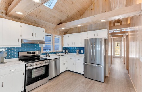 Manasquan Casa | Ocean Front Beach Cottage with Relaxing views and sound of the Ocean