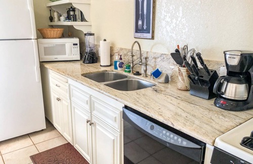 South Mission Beach Casa | OCEAN FRONT DUPLEX IN SOUTH MISSION BEACH, top and bottom units rented together