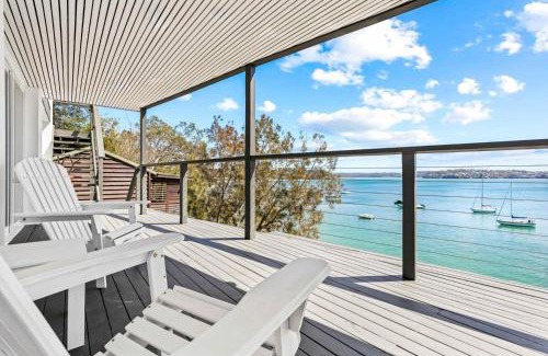 Bundeena Casa | Ocean Front Luxury The Lambeth Walk