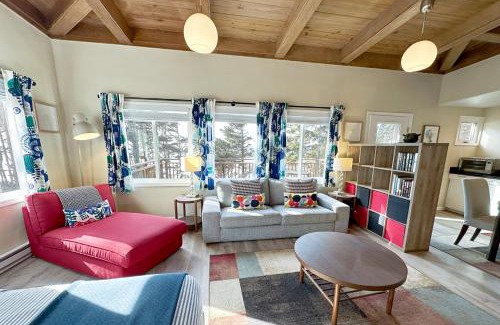 Yachats Apartamento | Ocean Front, Sunrise at Oregon House, Stairs to the Beach!