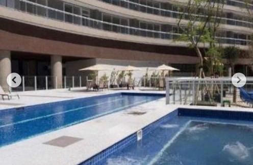 Pompeia Apartamento | OCEAN FRONT UNLIMITED COM VISTA MAR - Wi-FI, Piscina Borda infinita Aquecida de frente ao Mar, Jacuzzi, Saunas e Academia