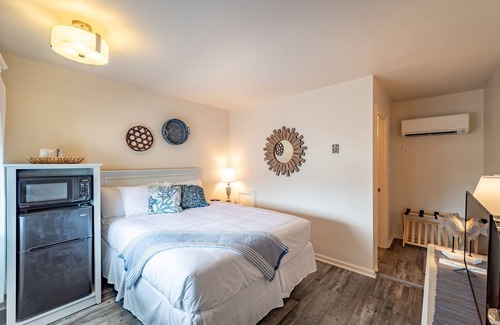 Rehoboth Beach Hotel | Ocean Glass Inn - Queen Room