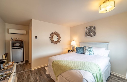 Rehoboth Beach Hotel | Ocean Glass Inn - Queen Room