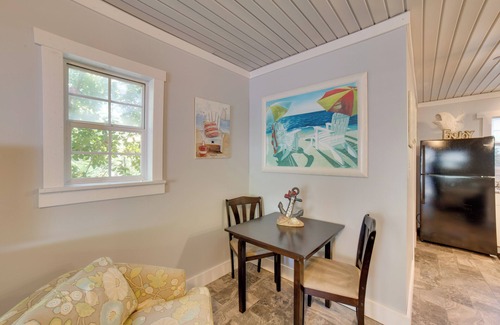 Ocean Isle Beach Apartamento | Ocean Isle Beach Studio w / Patio - 1 Mi to Pier!