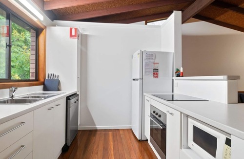 Point Lookout Casa | Ocean Mist Beach House | 5 bedroom, 2 bathroom, sleeps 10, 400m to beach