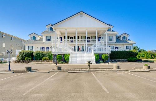 Ocean Shores Apartamento | Ocean Shores Condo with Private Tub Less Than 1 Mi to Beach!